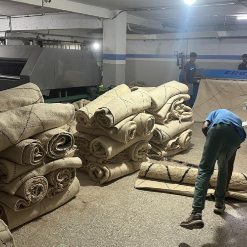 - Univers Nettoyage et Pressing